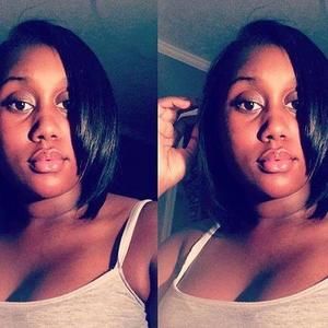 Meet your Posher, Yasmine